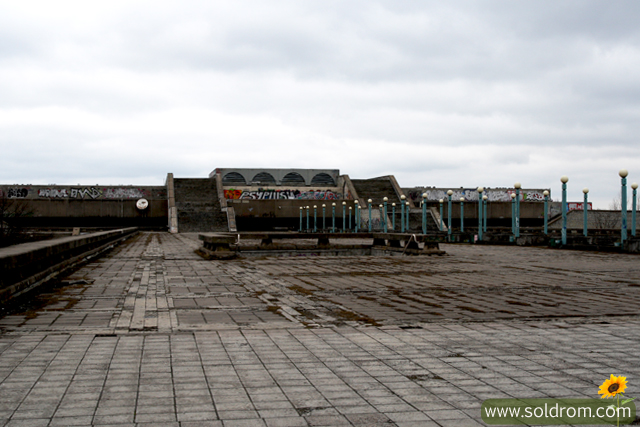 tallinn_city_hall_ugly