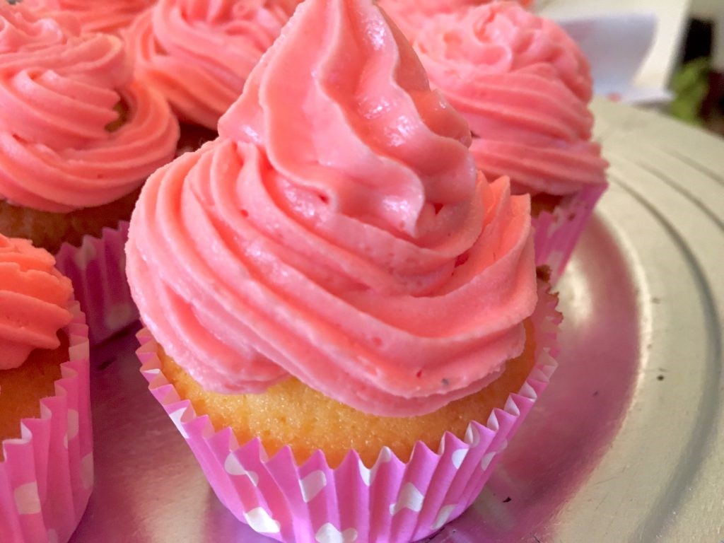 Rosa Marshmallow Cupcake –